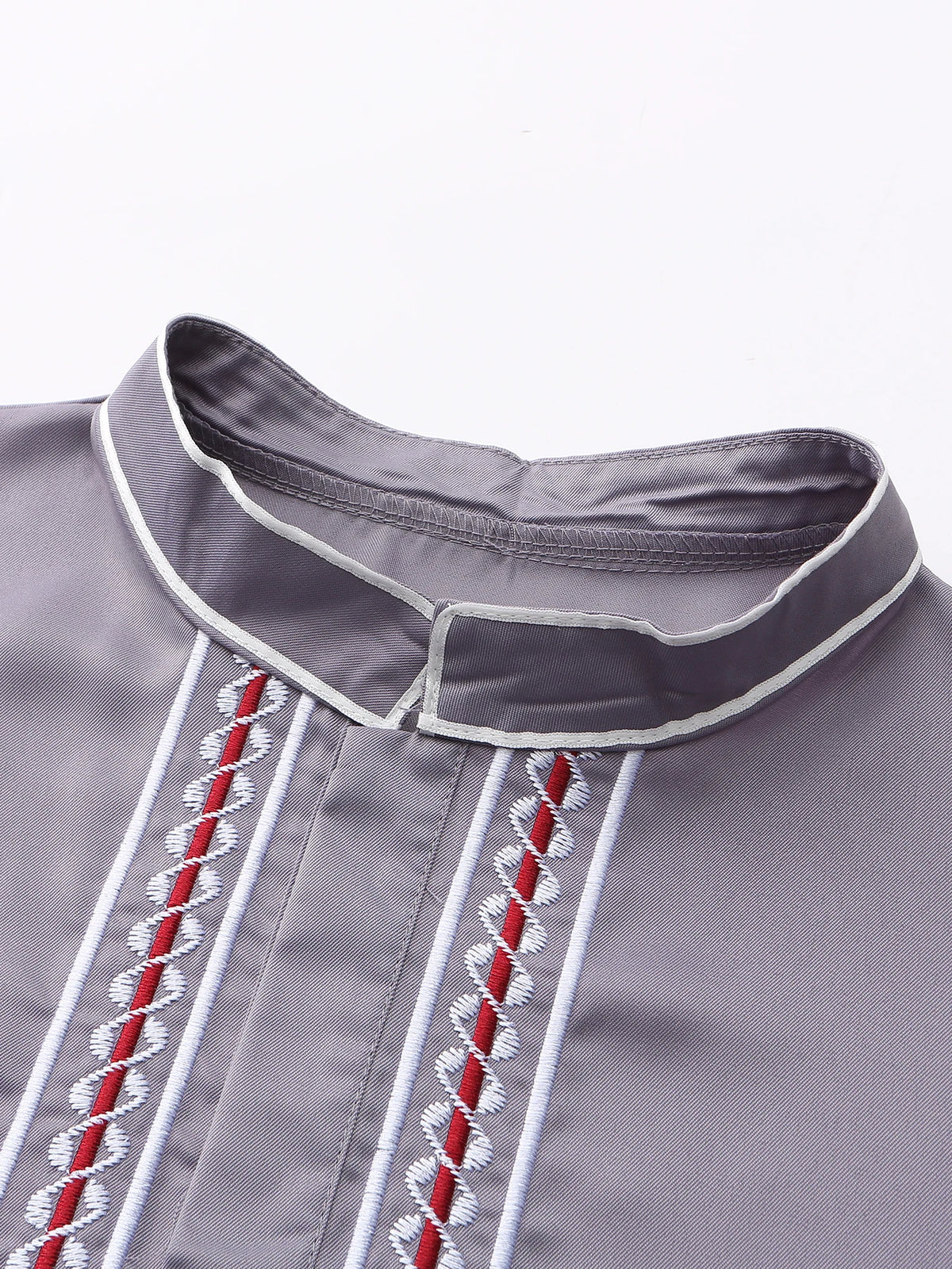 2024 Muslim Men Hand Embroidered Abaya Thobe Saudi Style