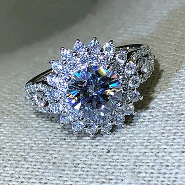 Exquisite Silver Engagement Ring For Women White Zircon