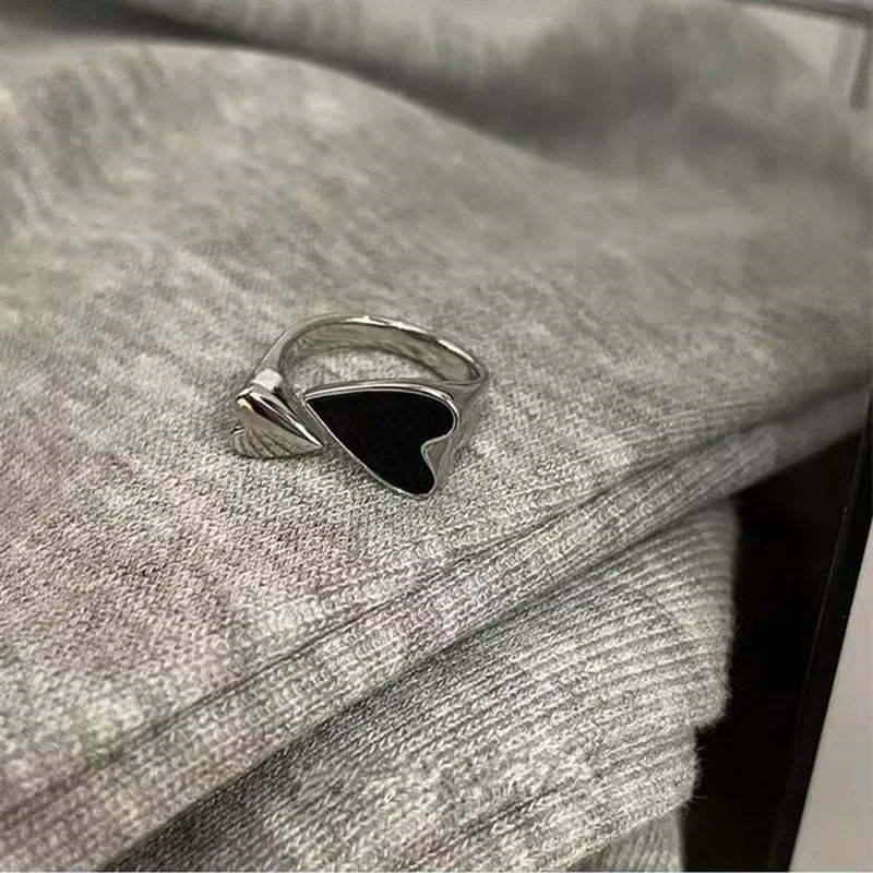 Two Color Black Heart Ring For Women Minimalist Punk Jewelry