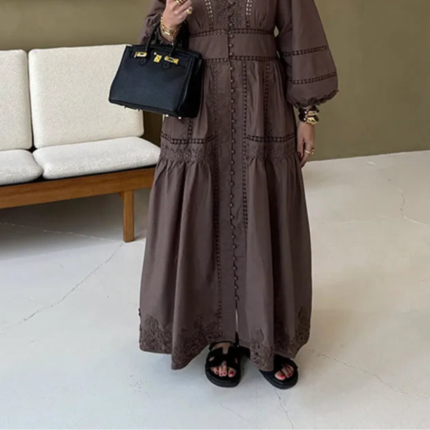 Elegant Lace Dress With V Neck Puff Sleeves For Spring